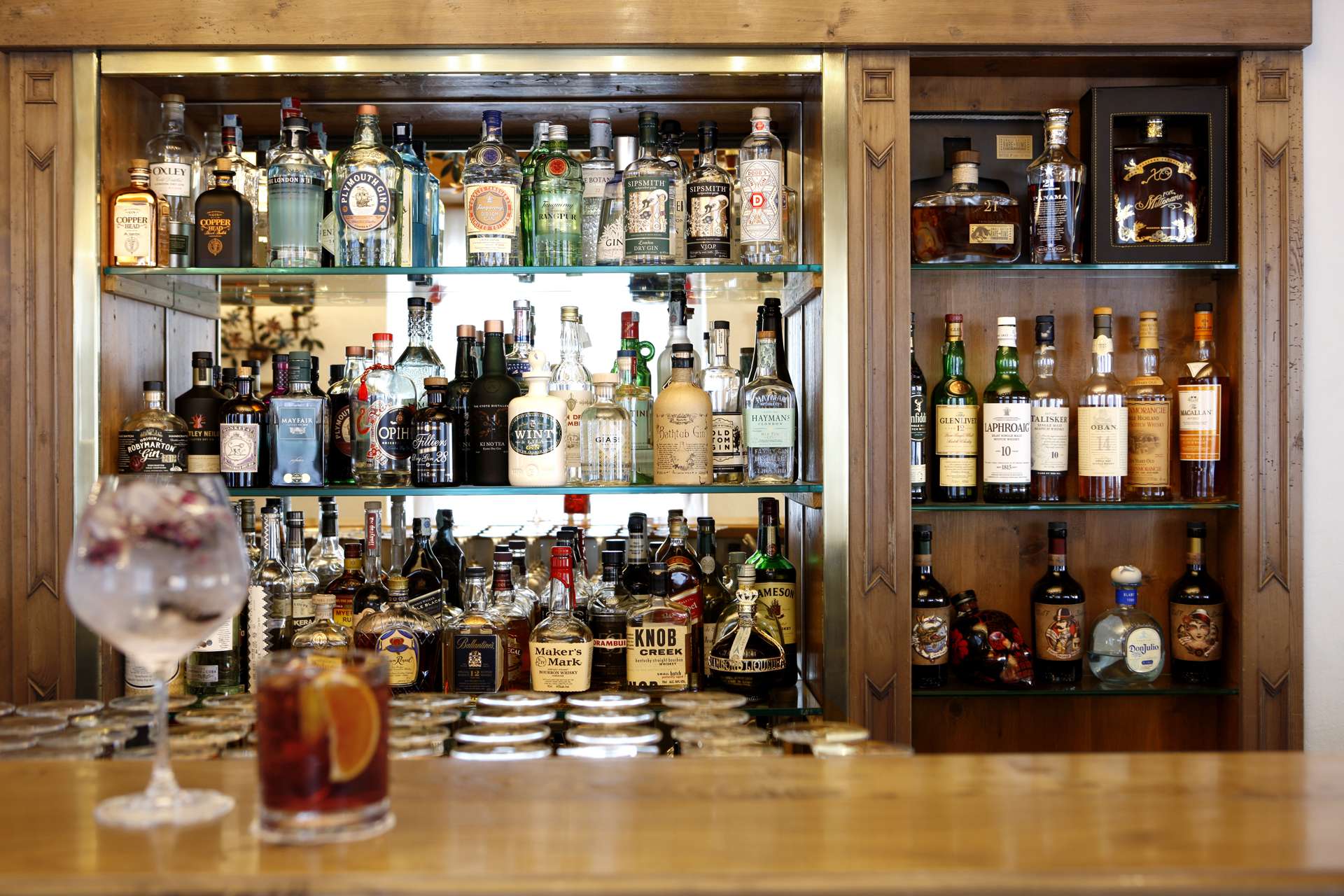 Bar a Cortina d'Ampezzo_Aperitivo Hotel Cortina_la dolce vita a Cortina d'Ampezzo